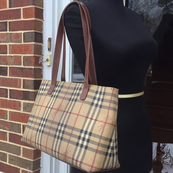 Burberry Nova Check Bag - Picture 2 of 8